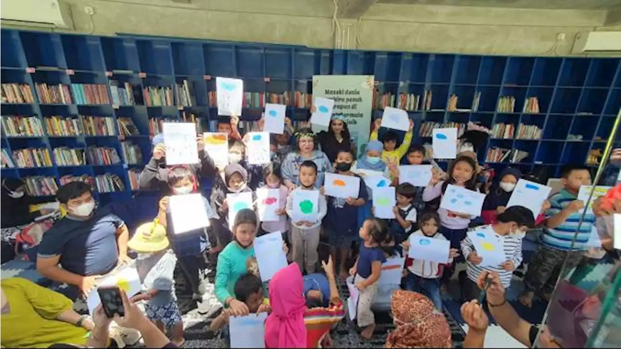 Belajar, Bermain, dan Mendongeng Bersama KG di Festival Taman Literasi Martha Christina Tiahahu