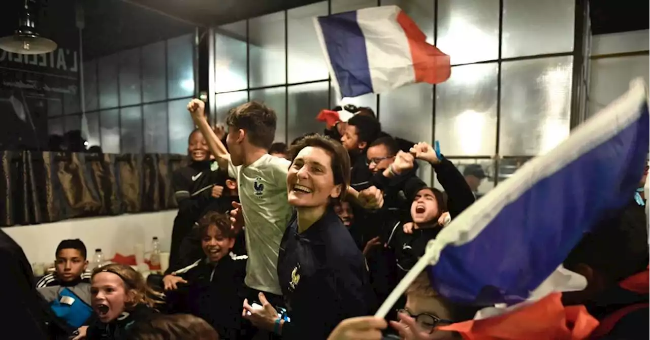 Les Bleus 'ont envie' de remercier leurs supporters place de la Concorde (Oudéa-Castéra)