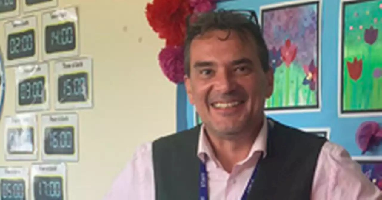 Leeds headteacher who transformed school with 'quirky' system to leave