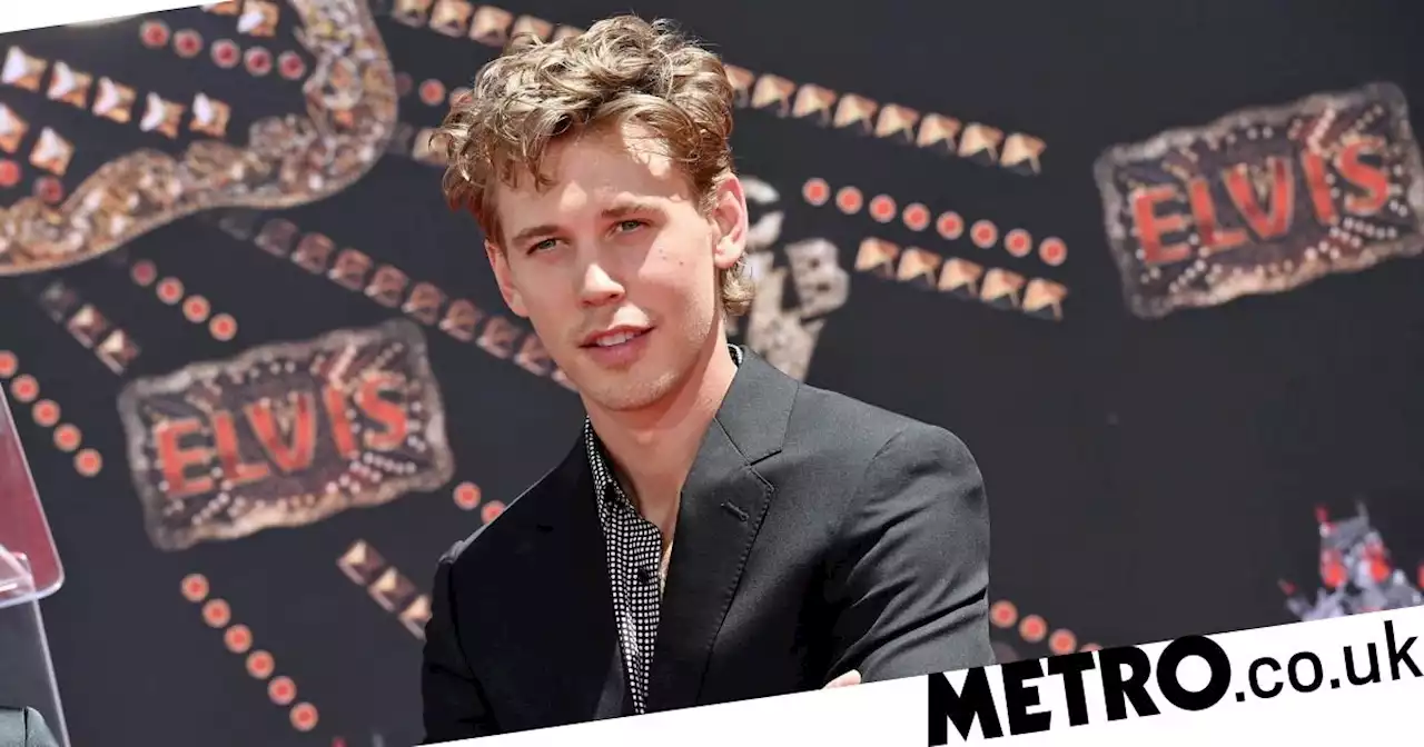 Austin Butler pokes fun at his Elvis voice change on SNL