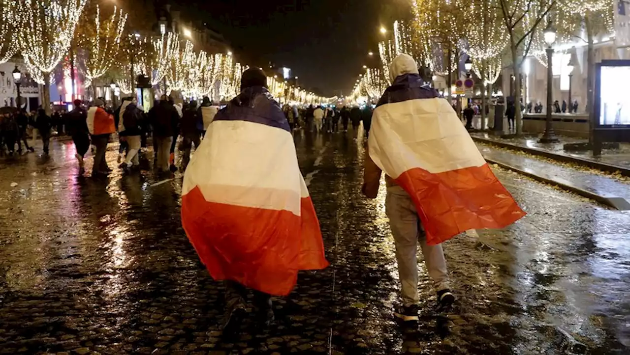 Coupe du monde : un adolescent de 17 ans renversé par une automobiliste sur les Champs-Élysées après la défaite des Bleus