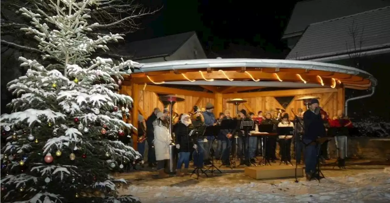 Dietldorfer Musiker trotzten bei ihrer Weihnachtsserenade Väterchen Frost