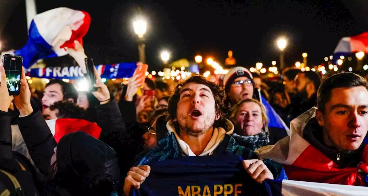 Equipe de France : une foule immense attend les Bleus à la Concorde !