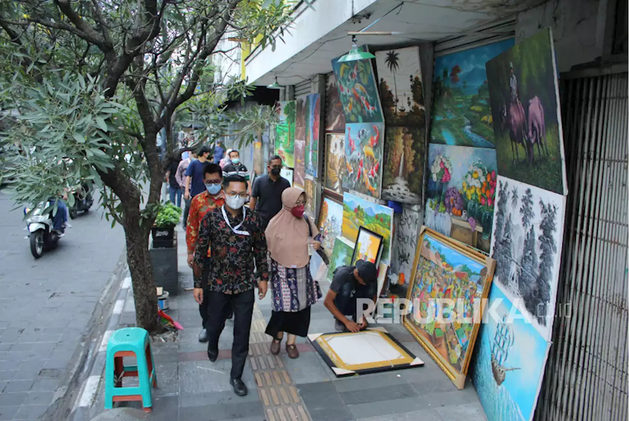 1,3 Juta Orang Diprediksi Habiskan Libur Akhir Tahun di Kota Bandung |Republika Online