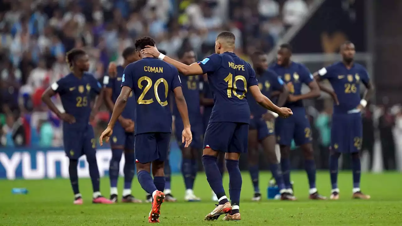 Coupe du monde: Malgré des 'Bleus à l'âme', la presse félicite une équipe de France 'héroïque'