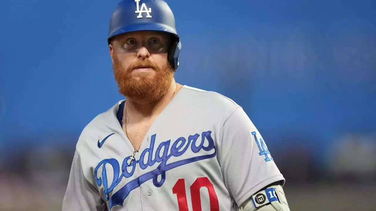 Dodgers mainstay Justin Turner reportedly signs with Red Sox