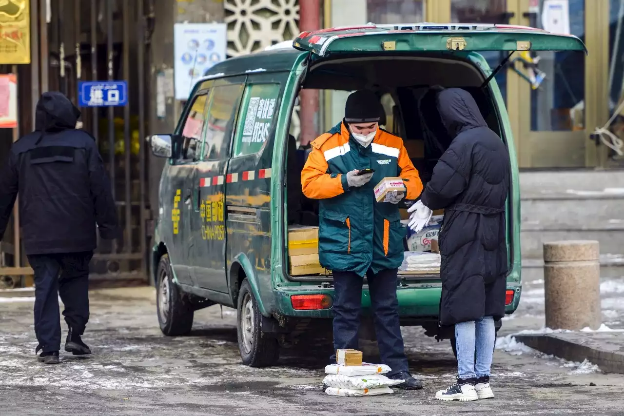 La Chine allège ses règles sanitaires, Omicron permet davantage de 'souplesse'