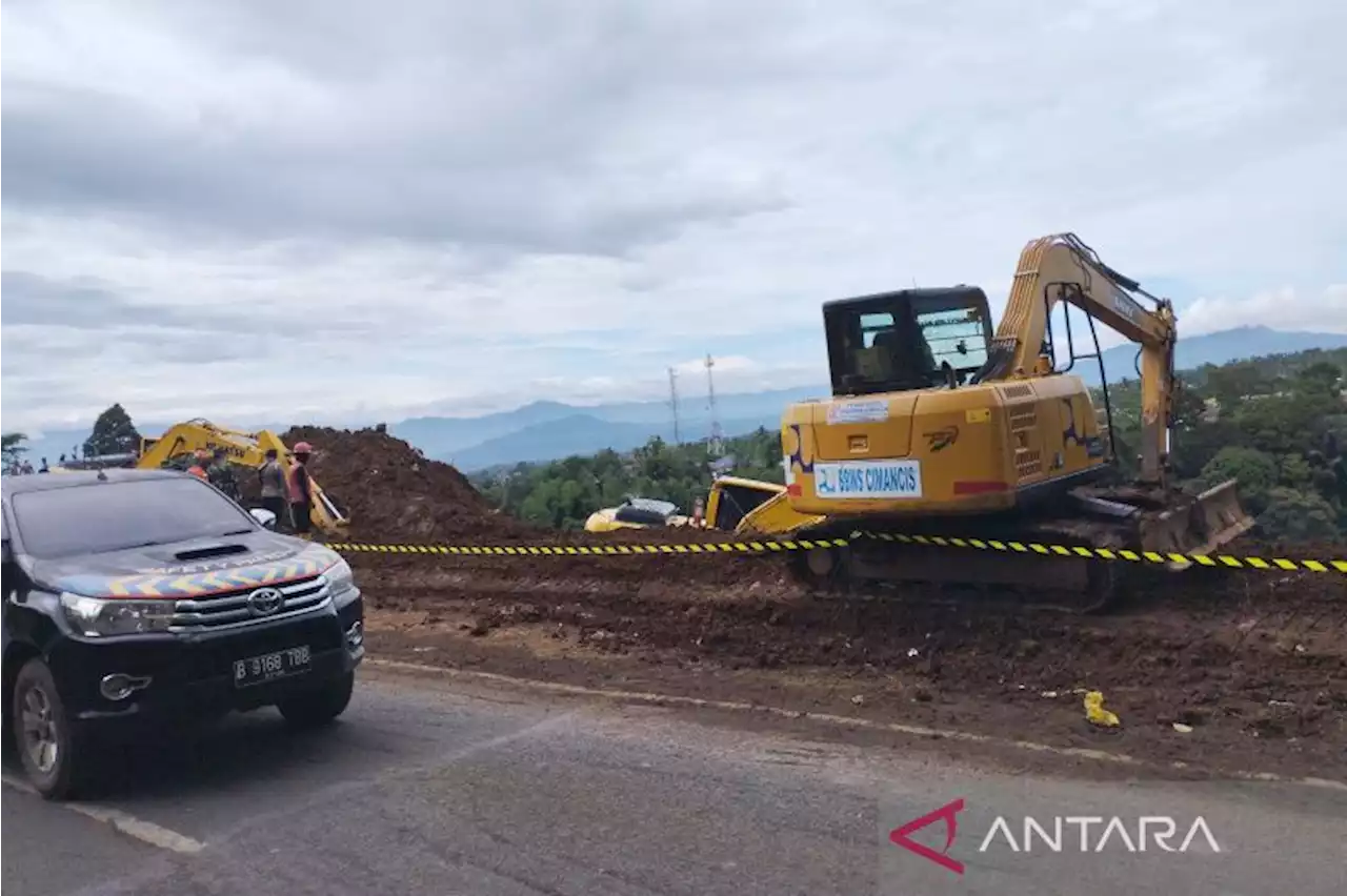 Bupati Cianjur: Tim berupaya temukan korban gempa di hari terakhir