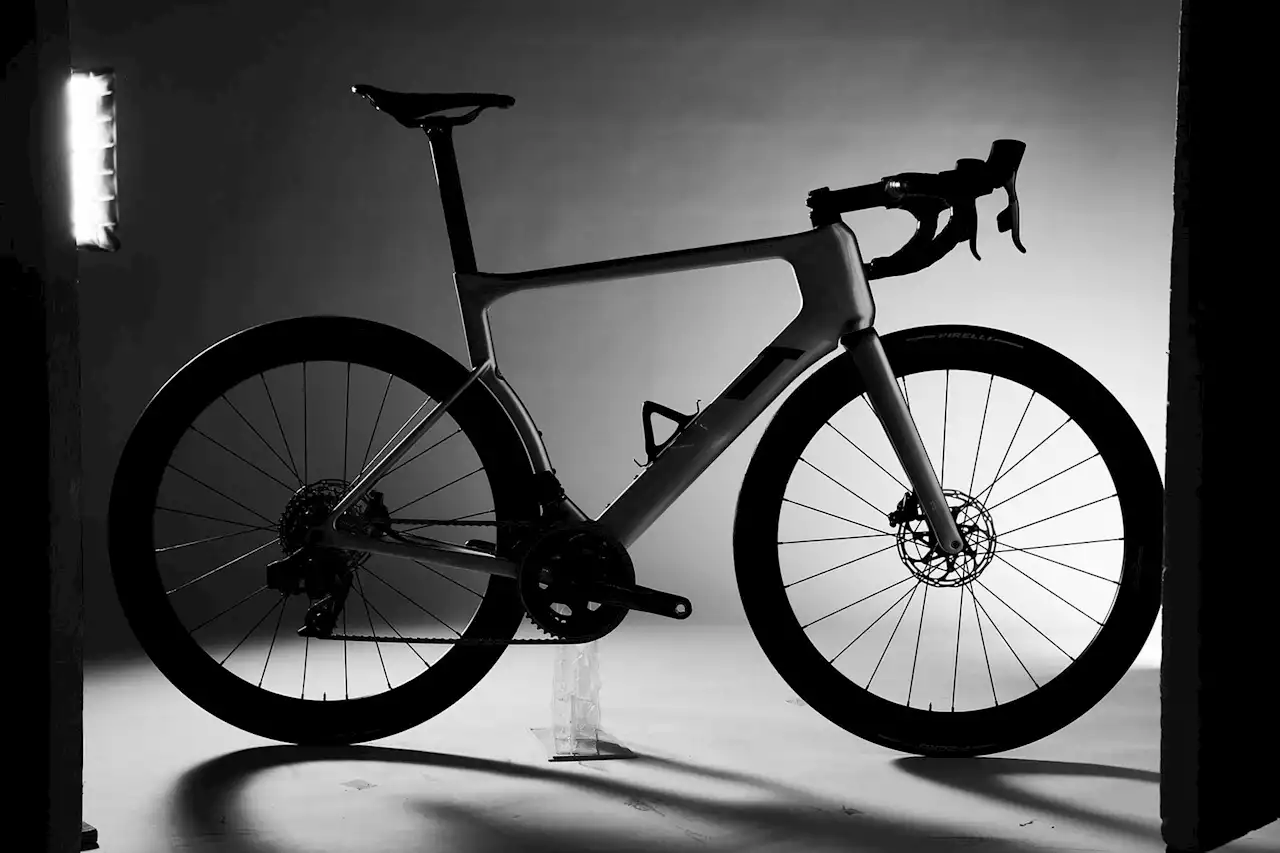 Subtly New 3T Strada Aero Road Bike Debuts First-Ever Integrated Fully Internal Routing