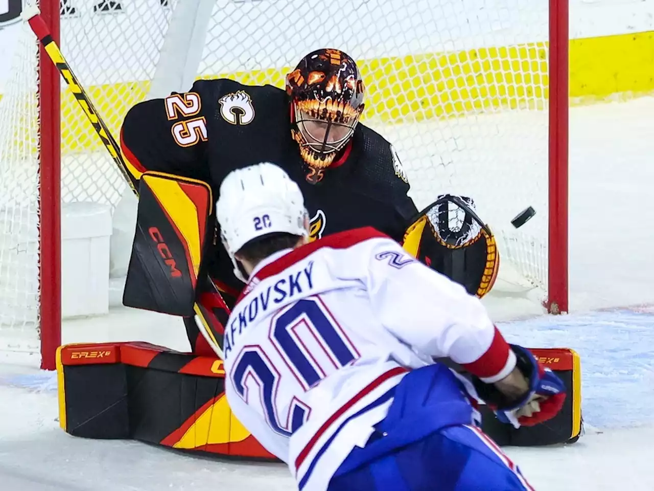 Markstrom hard on himself after gaffe leads to goal in Flames' loss to Habs