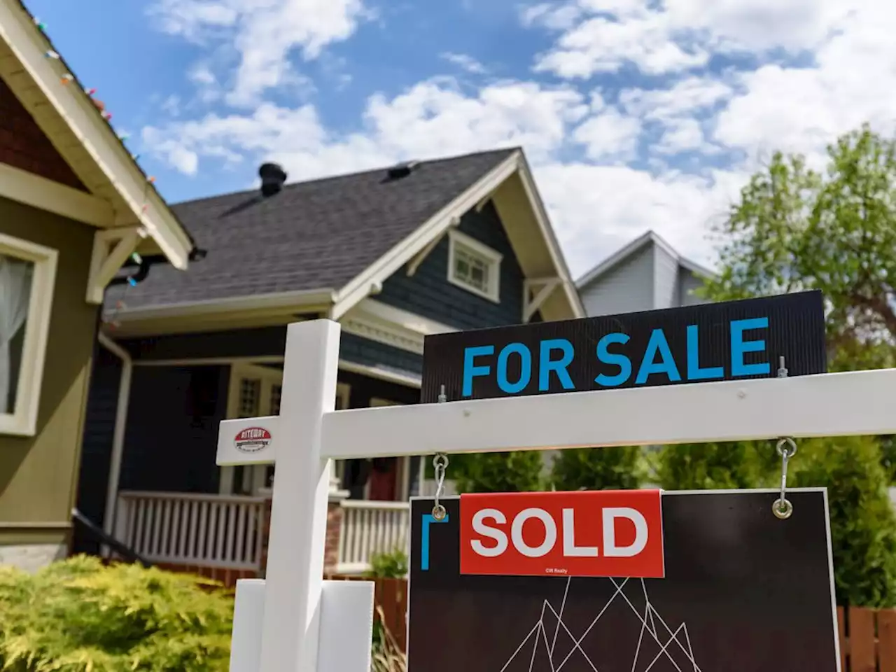 Calgary home prices fell in November as inventories hit lowest level since 2005