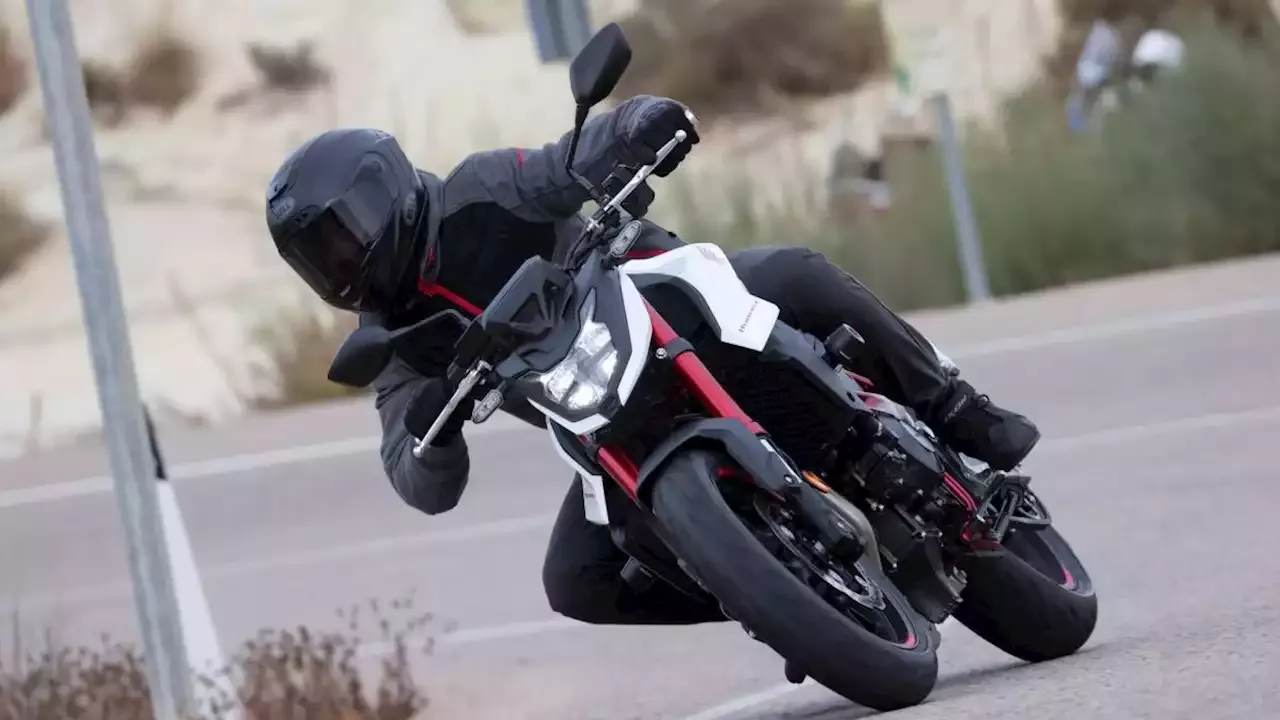 Honda Cb Hornet La Prova Della Naked Tutta Nuova Italia