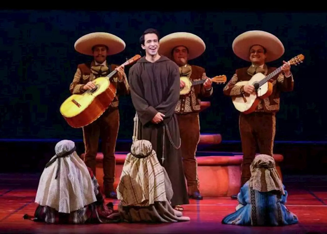 Houston Grand Opera happily revisits holiday hit ‘El Milagro Del Recuerdo’