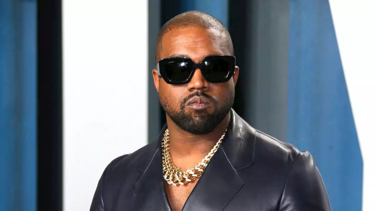 Kanye West se fait radier de Twitter pour « incitation à la violence »