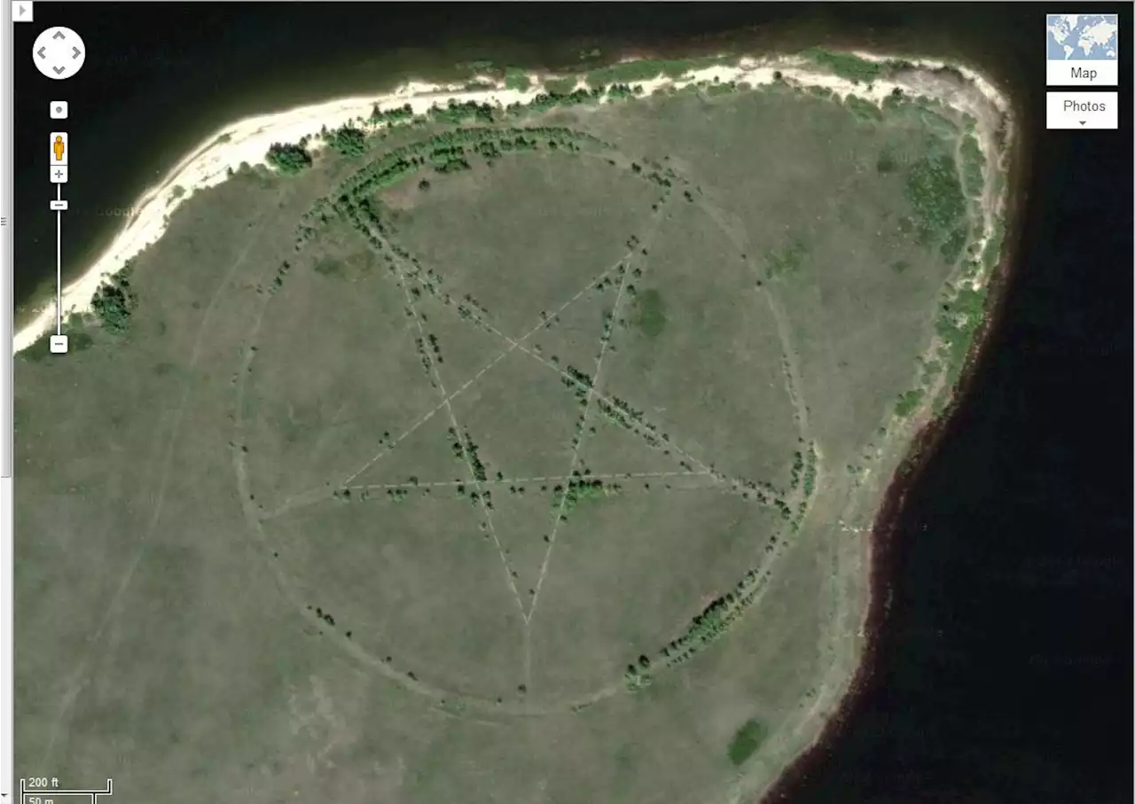 25 strangest sights on Google Earth