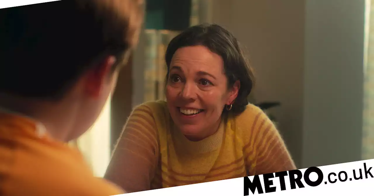 Olivia Colman blasts 'bullies' who targeted Heartstopper co-star Kit Connor