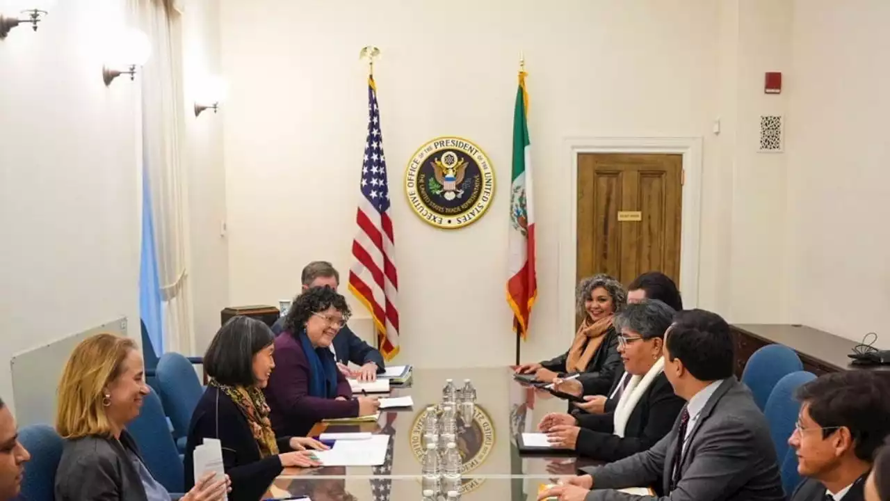 Gobierno de EU urge al de AMLO progresos en consultas bajo el T-MEC y comprar maíz amarillo