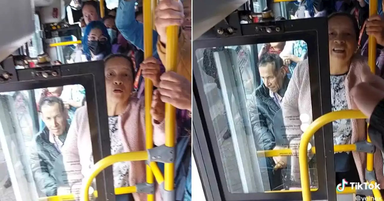 SITP: conductor paró el bus y enfrentó a los pasajeros que dejaron pasar a un colado