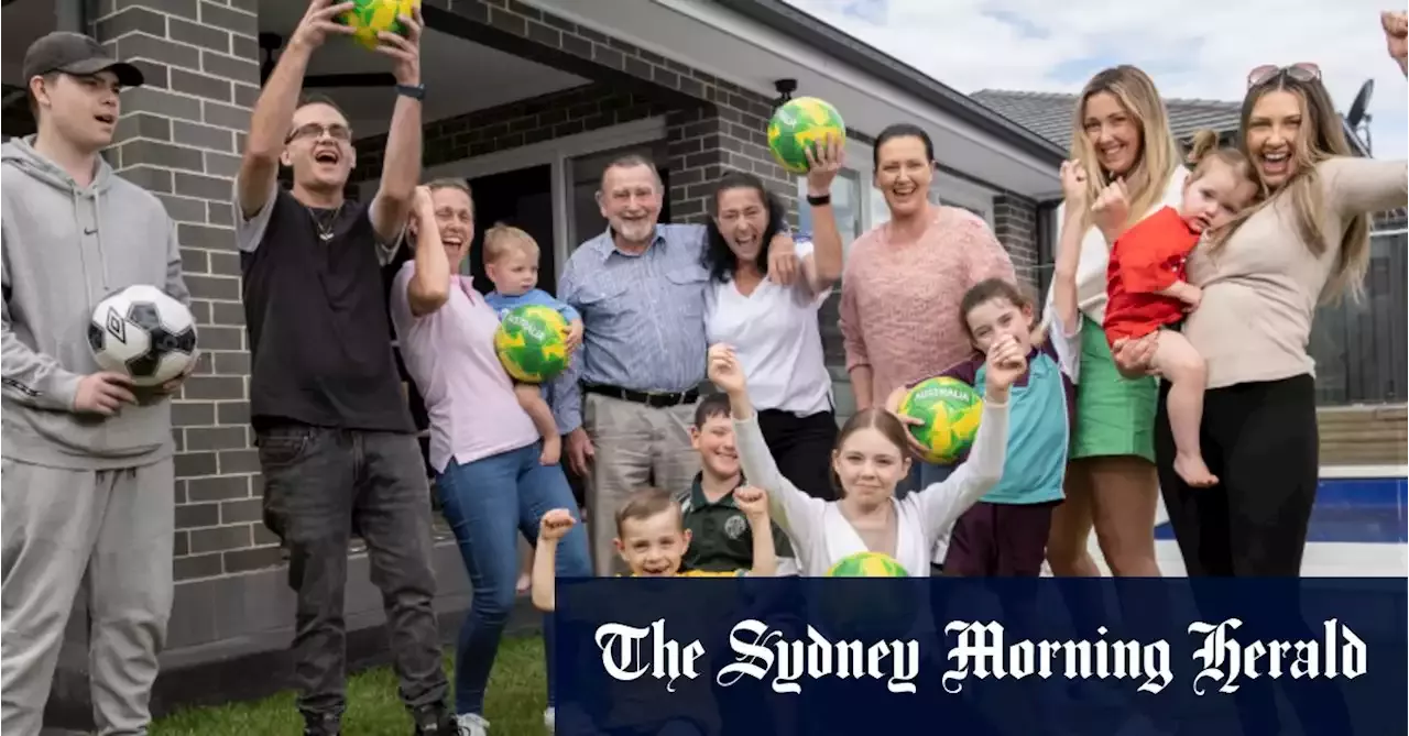 FIFA World Cup: Mitch Duke's eight siblings lead cheers as Sydney