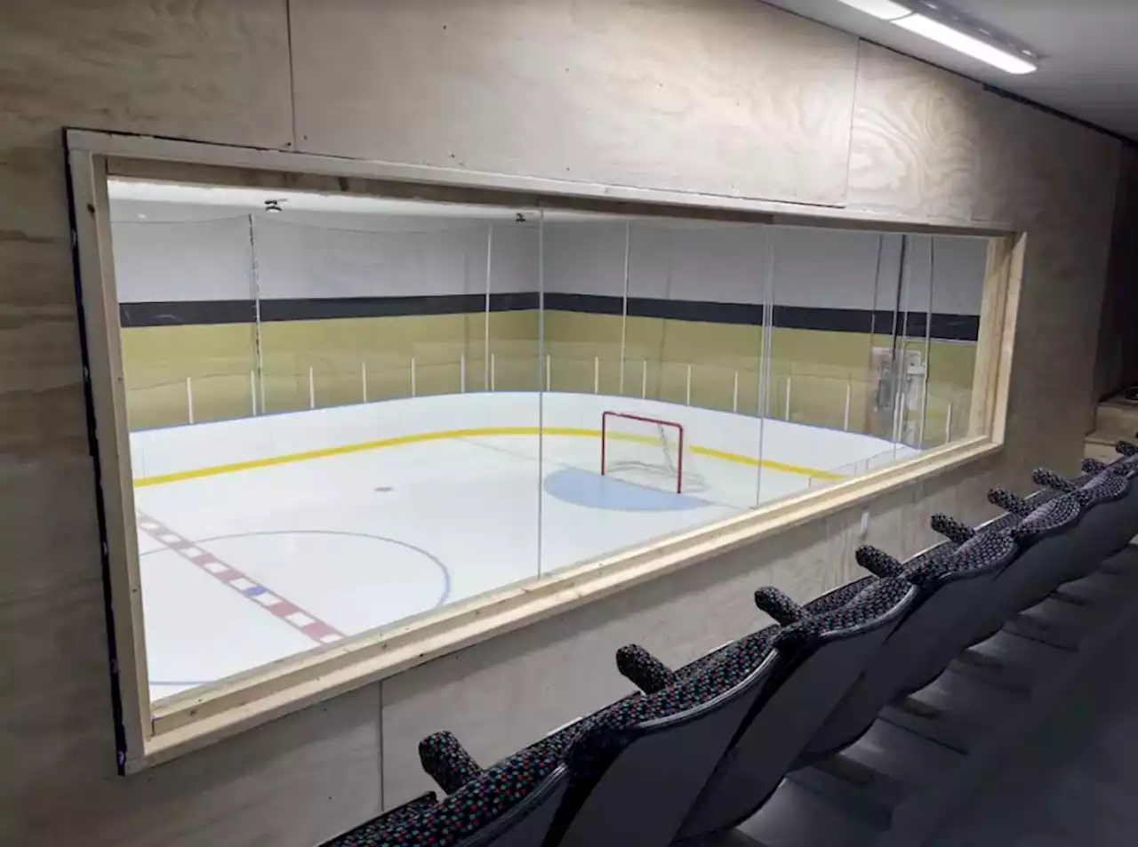 This Peterborough hockey hotel is as Canadian as it gets