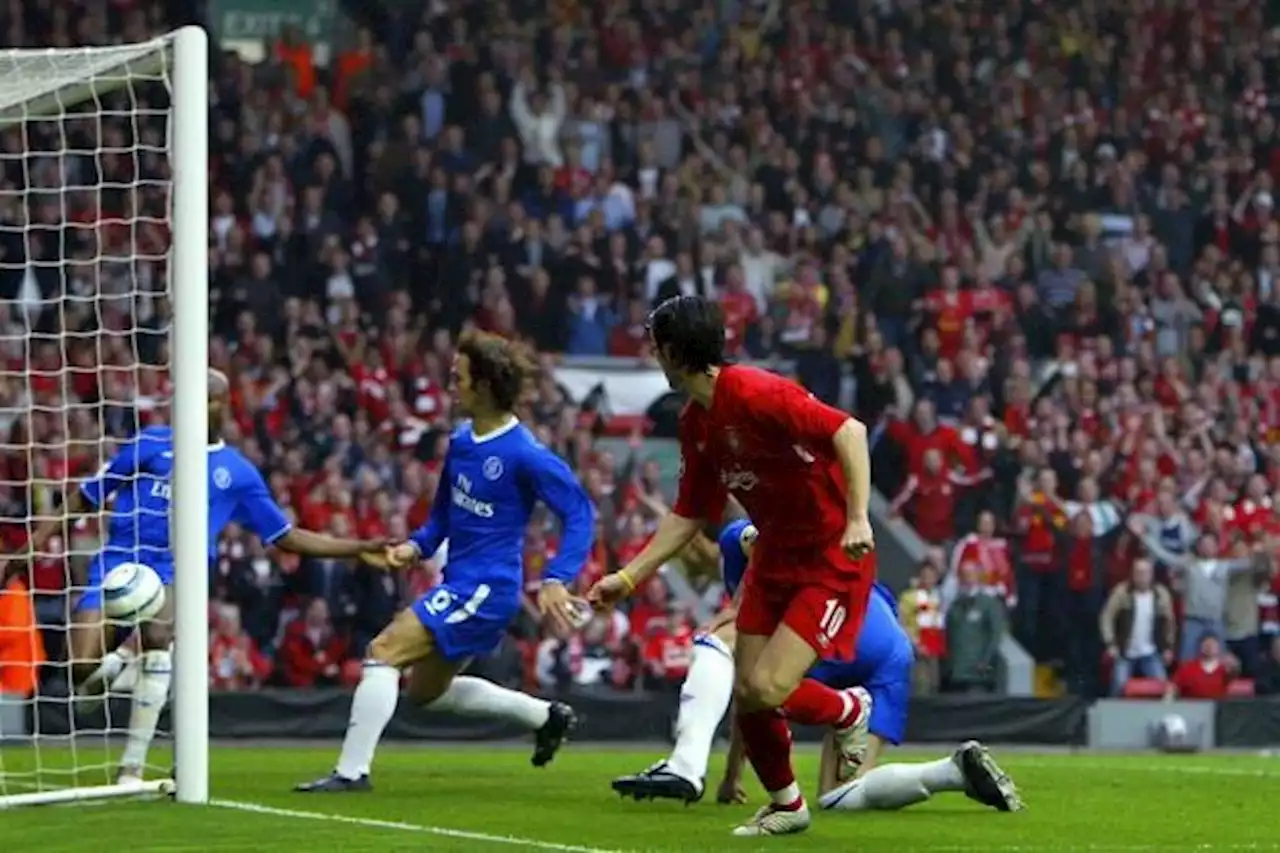 Garcia has fun at Chelsea fan's expense over 'ghost goal' after Japan's winner