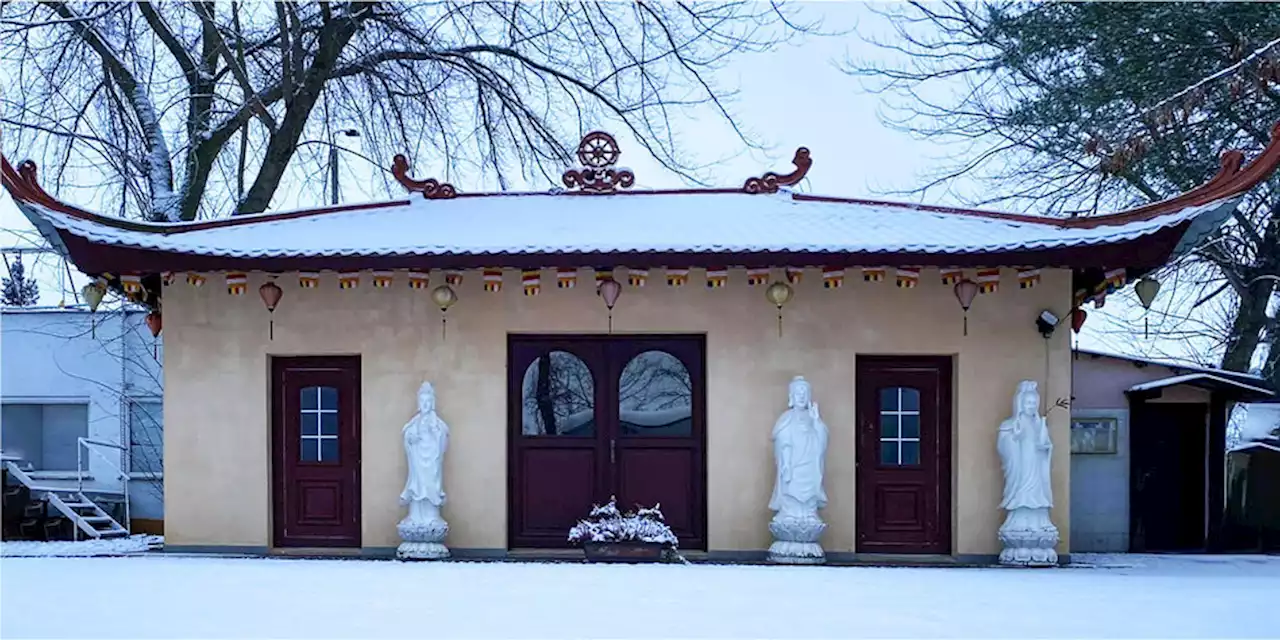 HEUTE: Streit um Pagode in Berlin: Gehört der Buddhismus zur BRD?