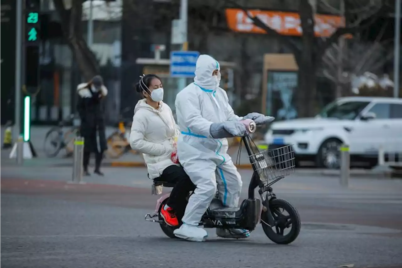 Peking gaat zijn coronabeleid nu echt versoepelen, maar de bevolking is nog bang