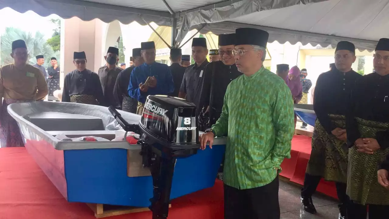 Agong sumbang lima bot sebagai persediaan hadapi banjir