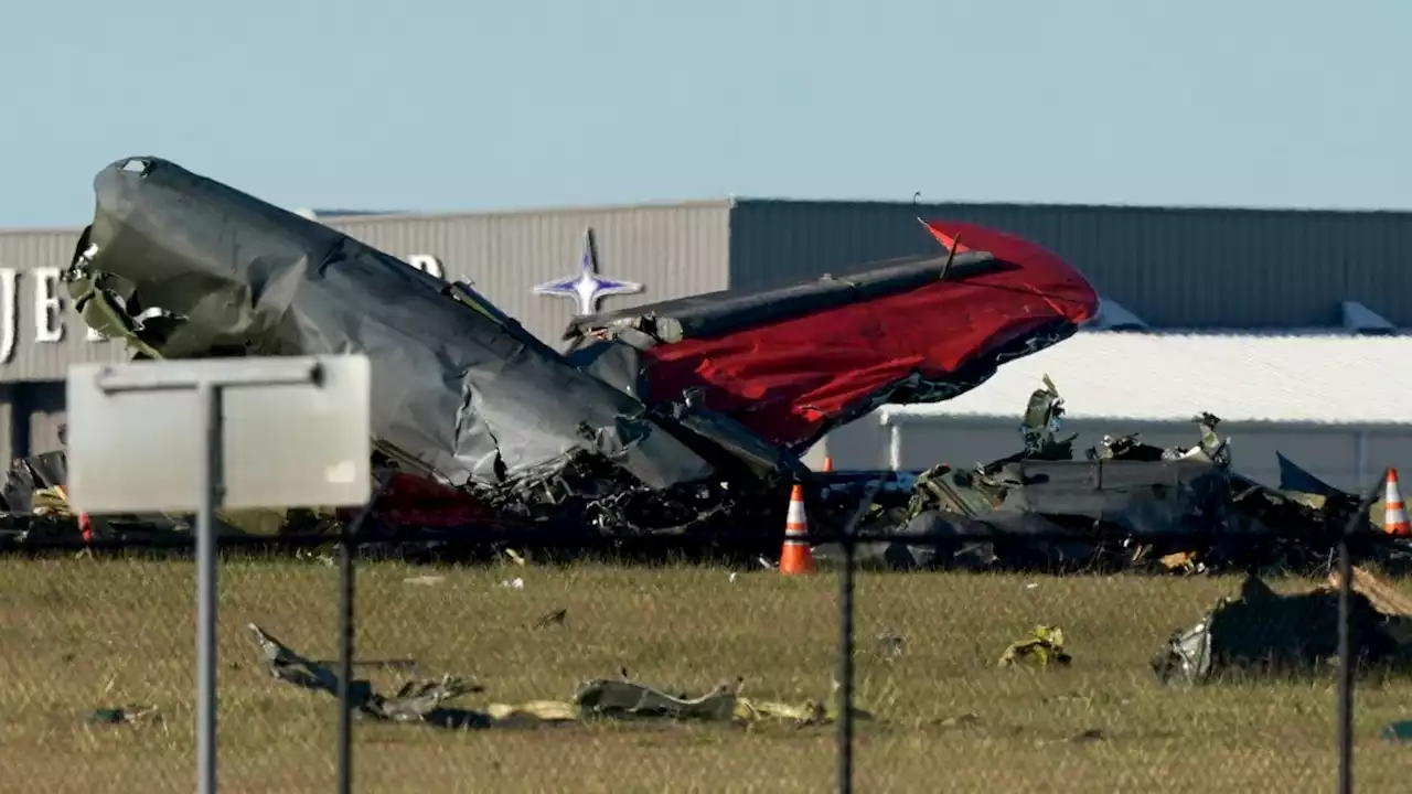 Dallas air show pilots were given no altitude advice before crash, NTSB report says