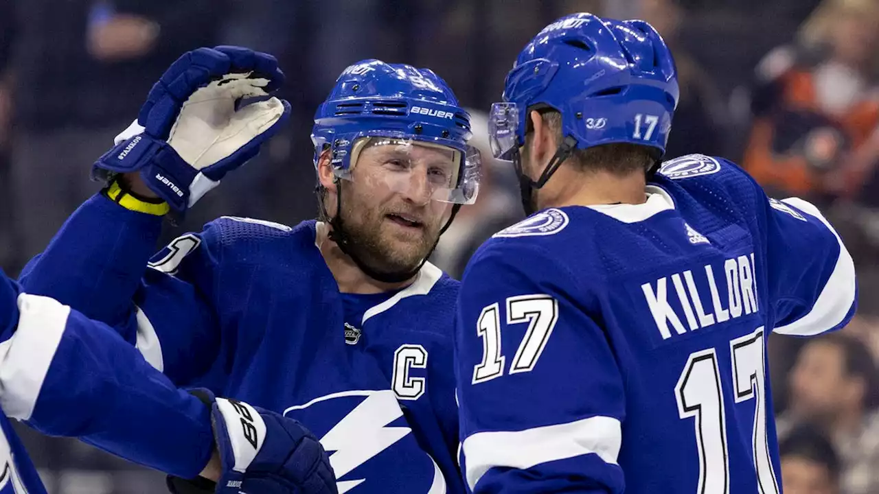 Steven Stamkos has assist for 1,000th point, Tampa Bay Lightning defeat Philadelphia Flyers