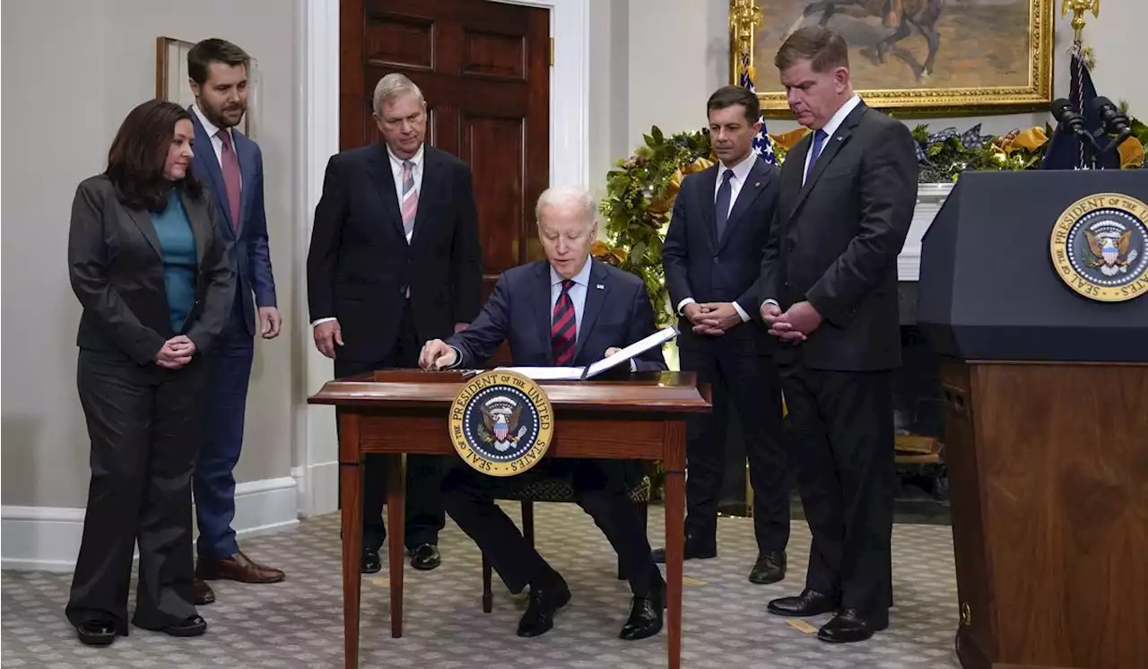 Biden signs bill to block rail strike, says it avoids ‘economic catastrophe’