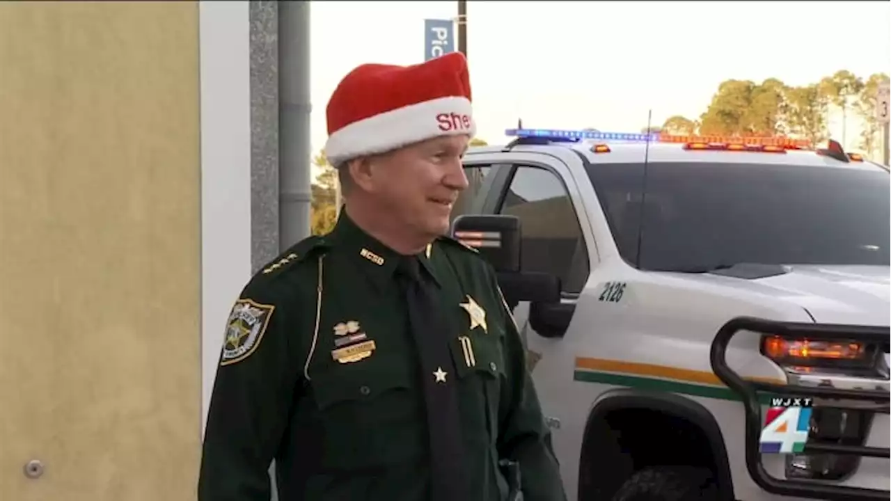 Nassau County sheriff takes on role of Santa during ‘Shop with a Cop’