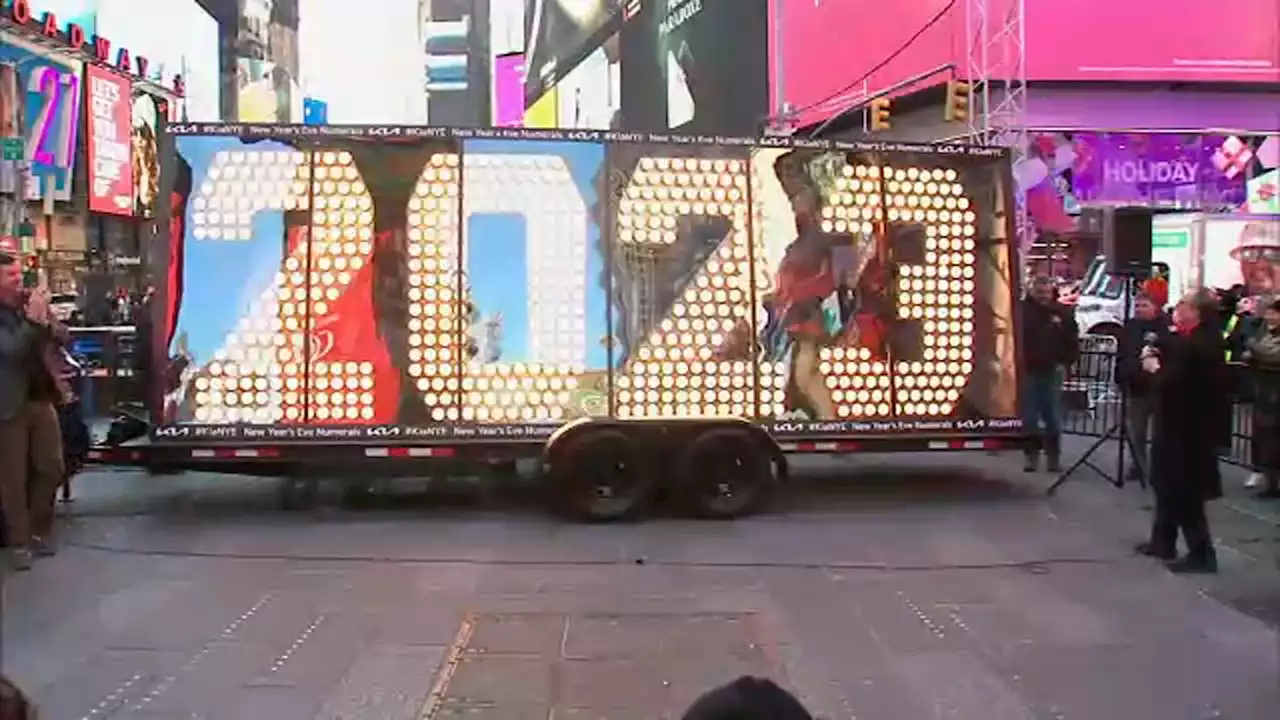 Giant '2023' arrives in Times Square ahead of NYE ball drop. How you can snap a selfie with them