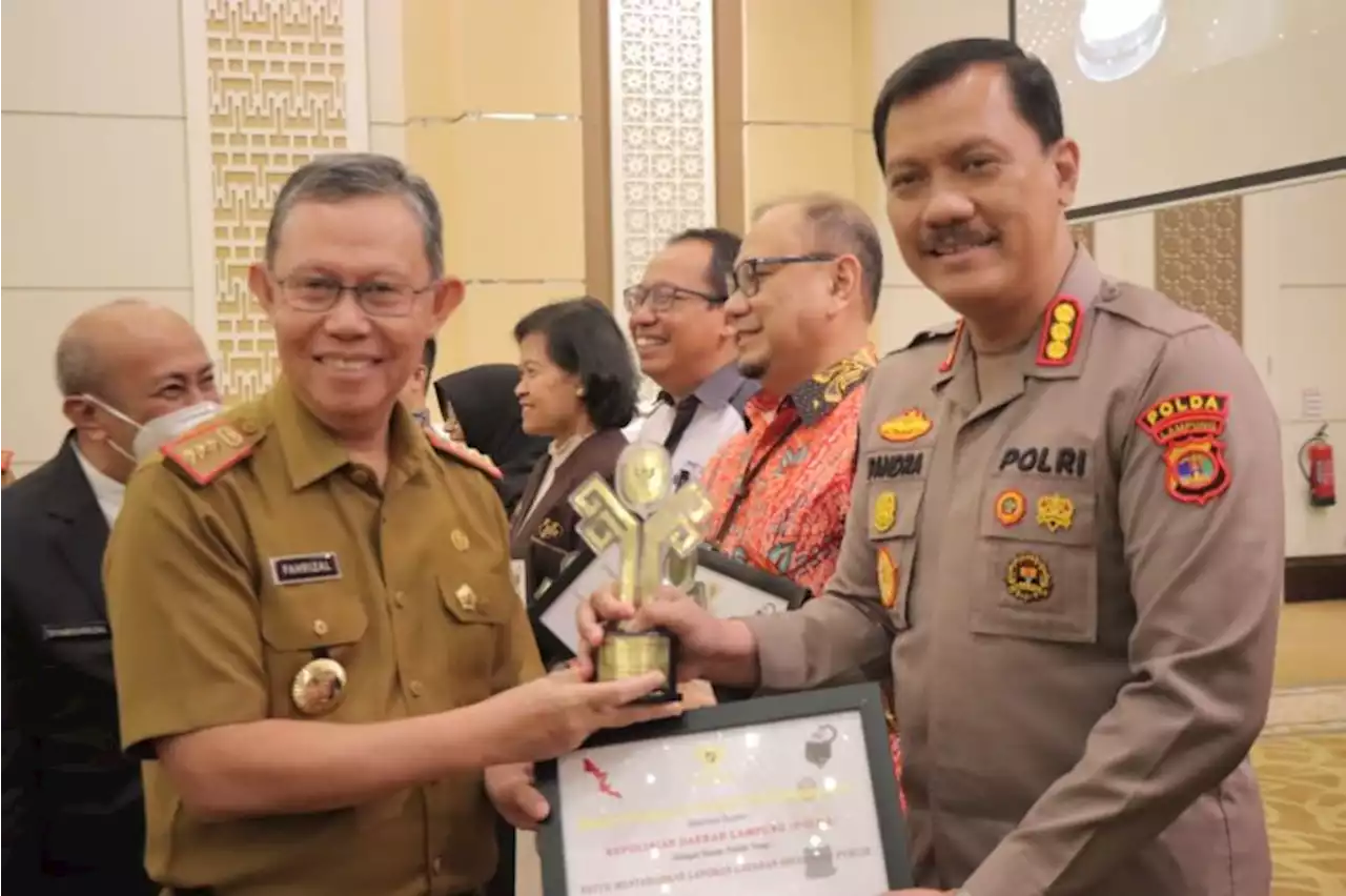 Polda Lampung dapat penghargaan Keterbukaan Informasi Badan Publik