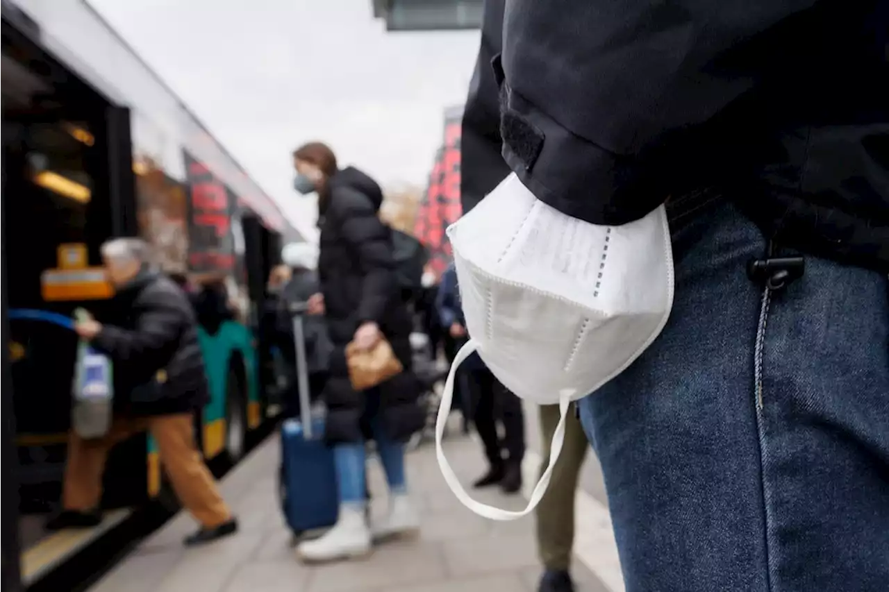 Corona: Brandenburg verlängert FFP2-Maskenpflicht im Nahverkehr