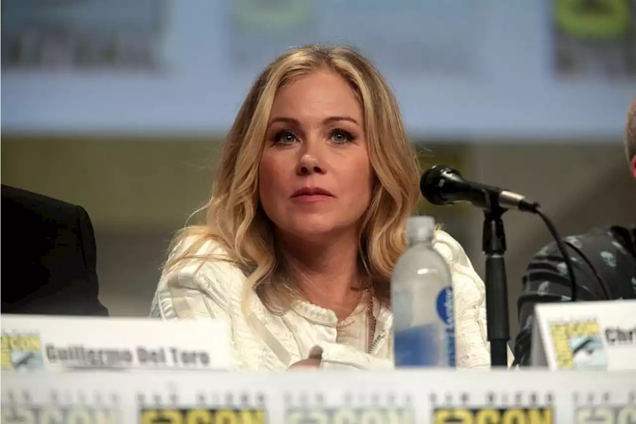 Christina Applegate Was Recently Diagnosed With MS—a Disease That’s 3 Times More Common in Women Than Men. Here’s What You Need to Know