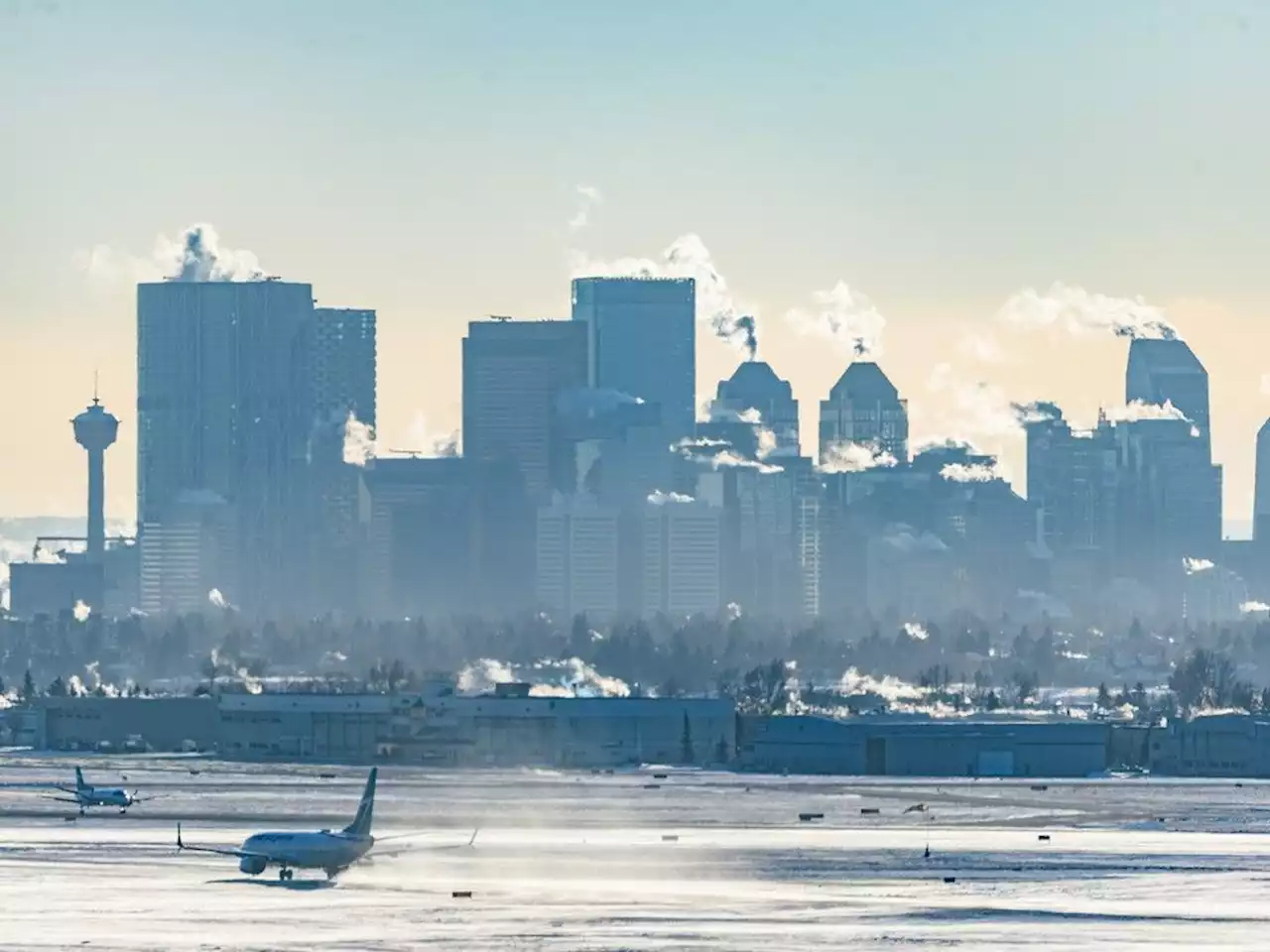 Extreme cold in Calgary contributing to flight delays; energy-use record set