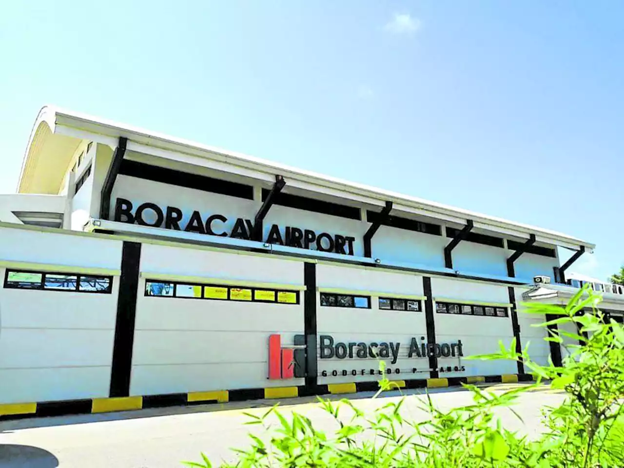 Aklan Provincial Board opposes international flights at Boracay Airport