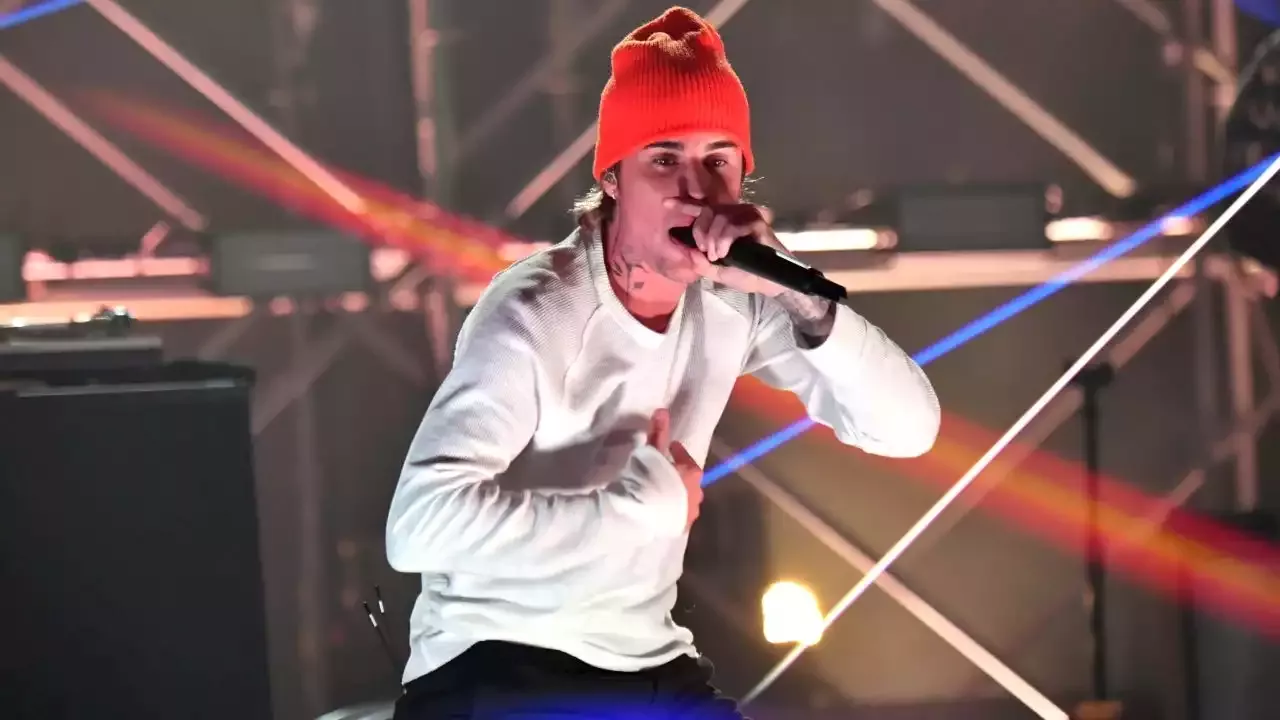 Justin Bieber Merch Pulled by H&M After Star Claims Products Were  Unauthorized | Justin Bieber - Music News