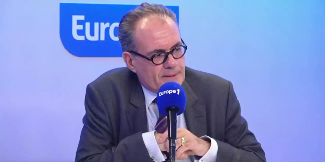 «Hollande a mis fin a un consensus politique sur le nucléaire», estime l'historien Camille Pascal