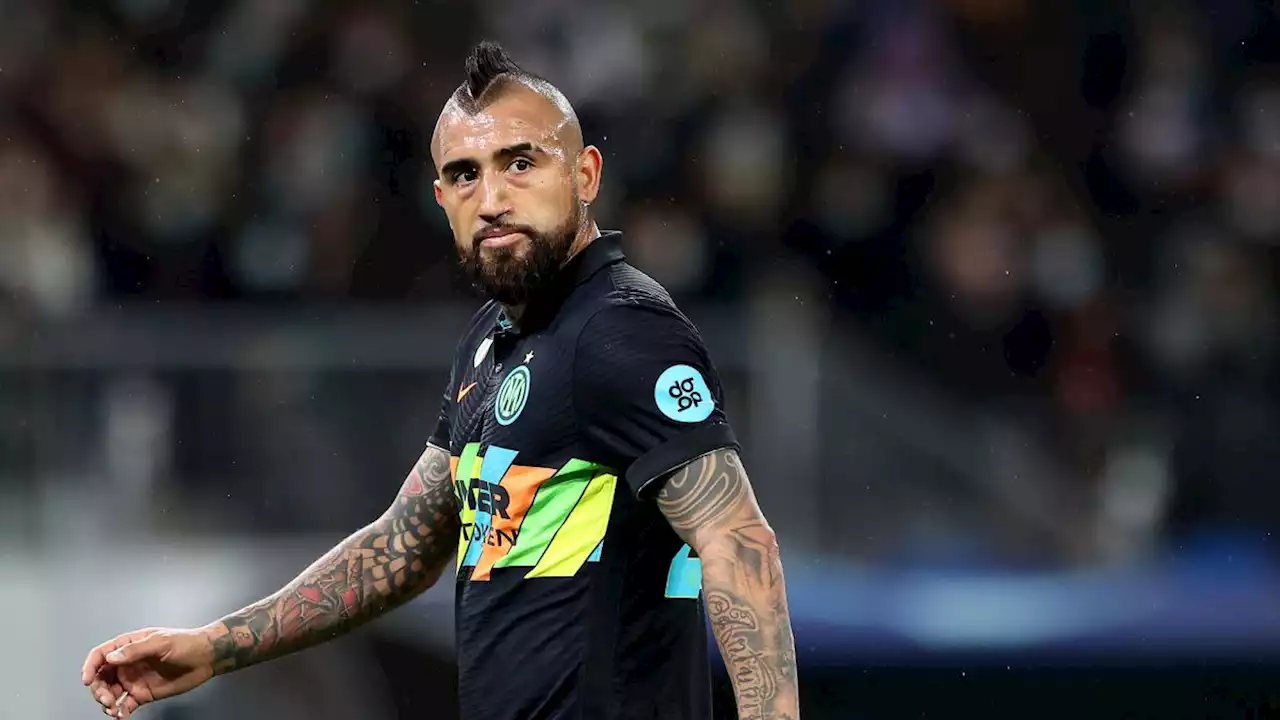 CdM 2022 : Arturo Vidal taille Kylian Mbappé