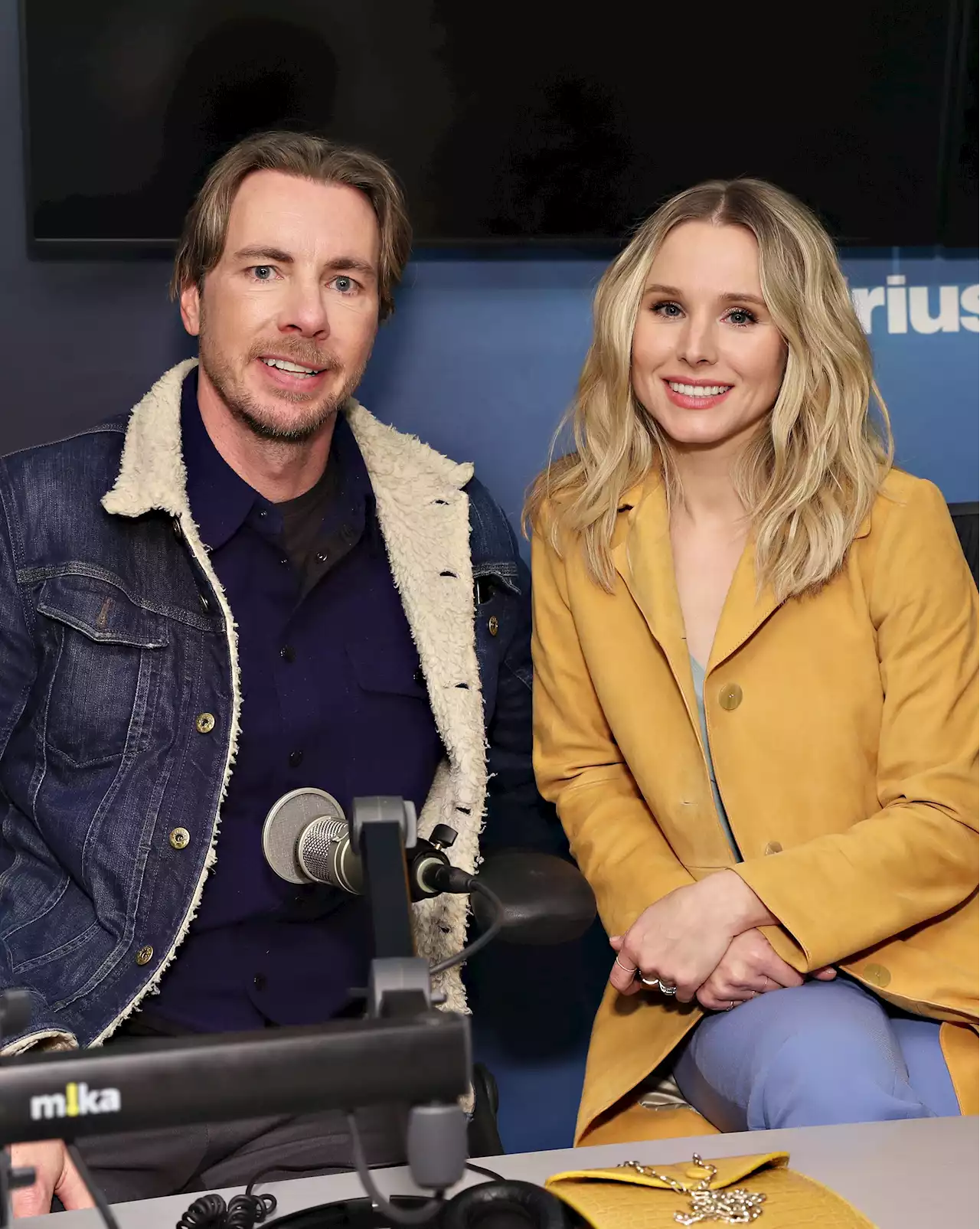 Dax Shepard Hilariously Reacts After Tabloid Prints Sexist Headline About His Marriage