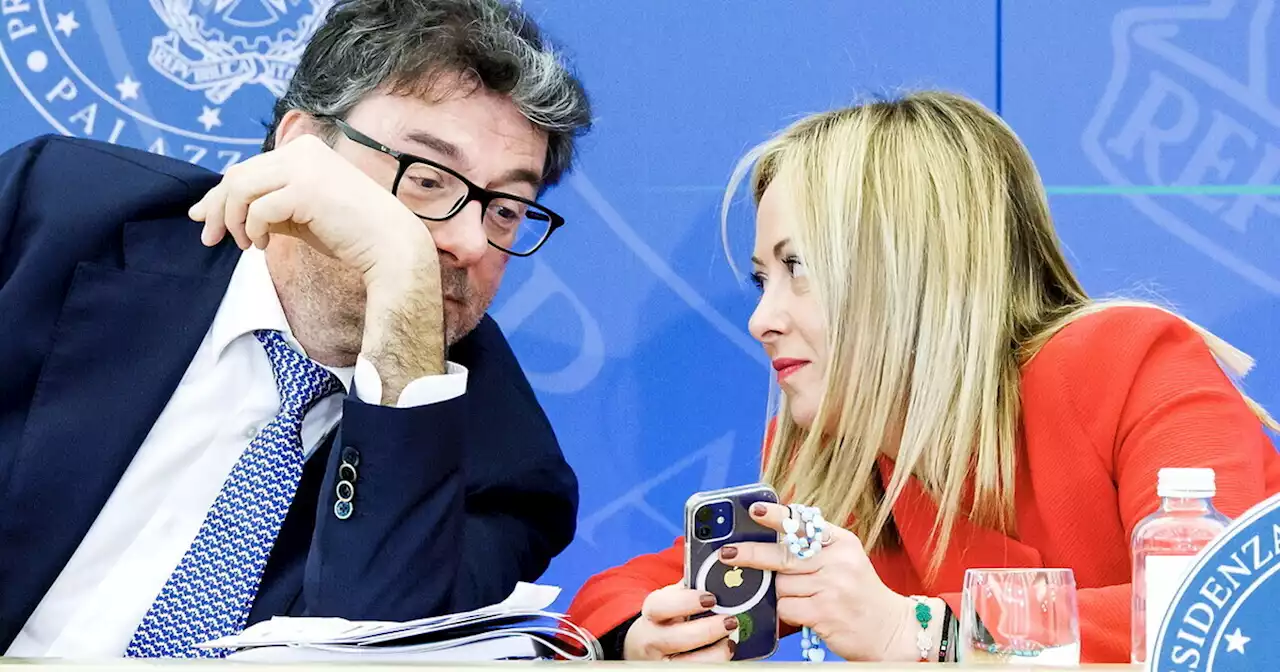 Così l'asse Giorgetti-Meloni fa cilecca sulla manovra, e manda in subbuglio il centrodestra