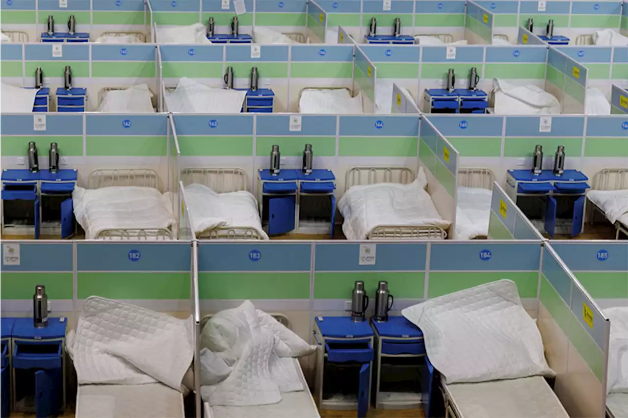 China races to install hospital beds as COVID surge sparks concern abroad