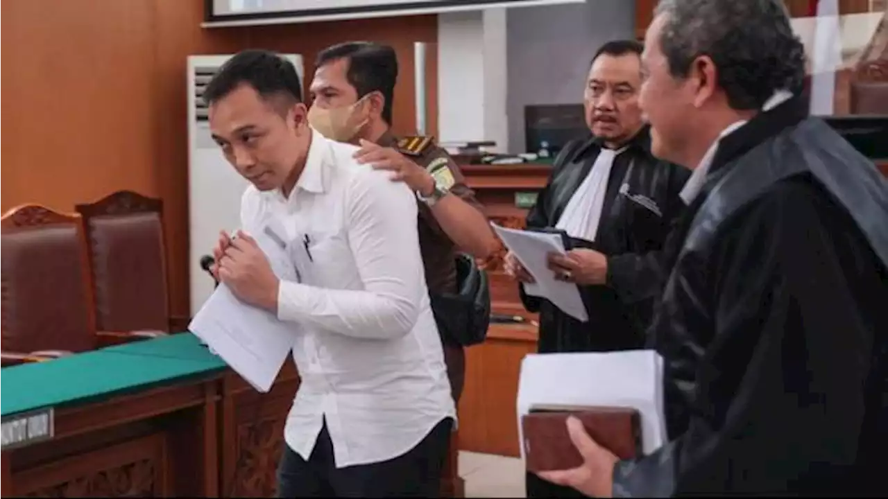 Terungkap di Sidang, Ricky Rizal Buat Grup WhatsApp Duren Tiga usai Brigadir J Tewas