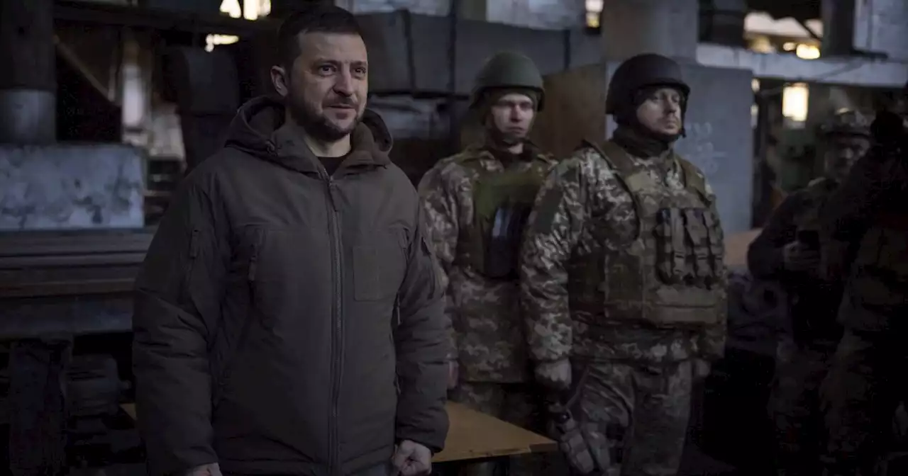 Ukraine's Zelensky rallies forces in combat zone as Putin does the same in Russia