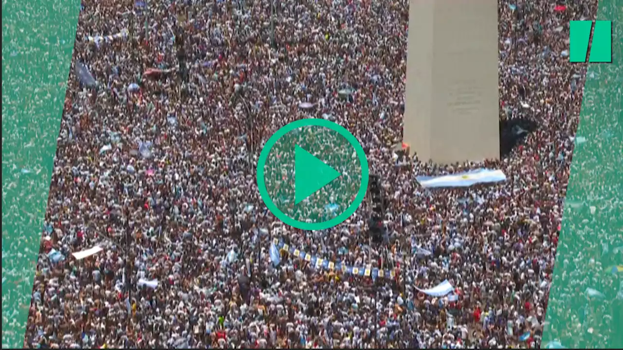 Face à la foule gigantesque, les champions du monde argentins contraints de finir leur parade en hélicoptère