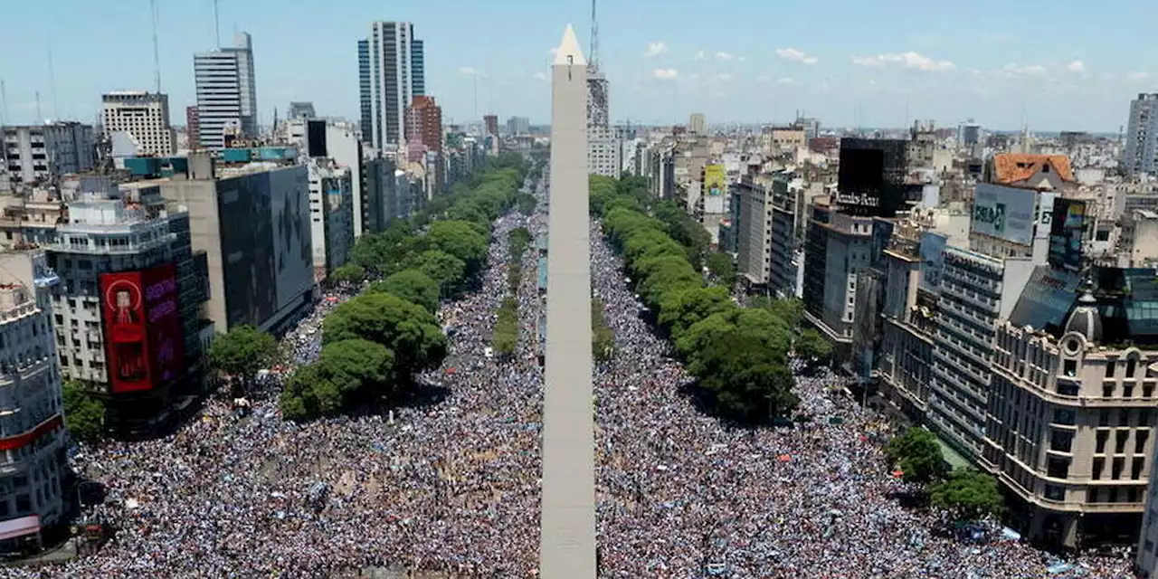 Coupe du monde : immense liesse à Buenos Aires pour l’accueil des champions