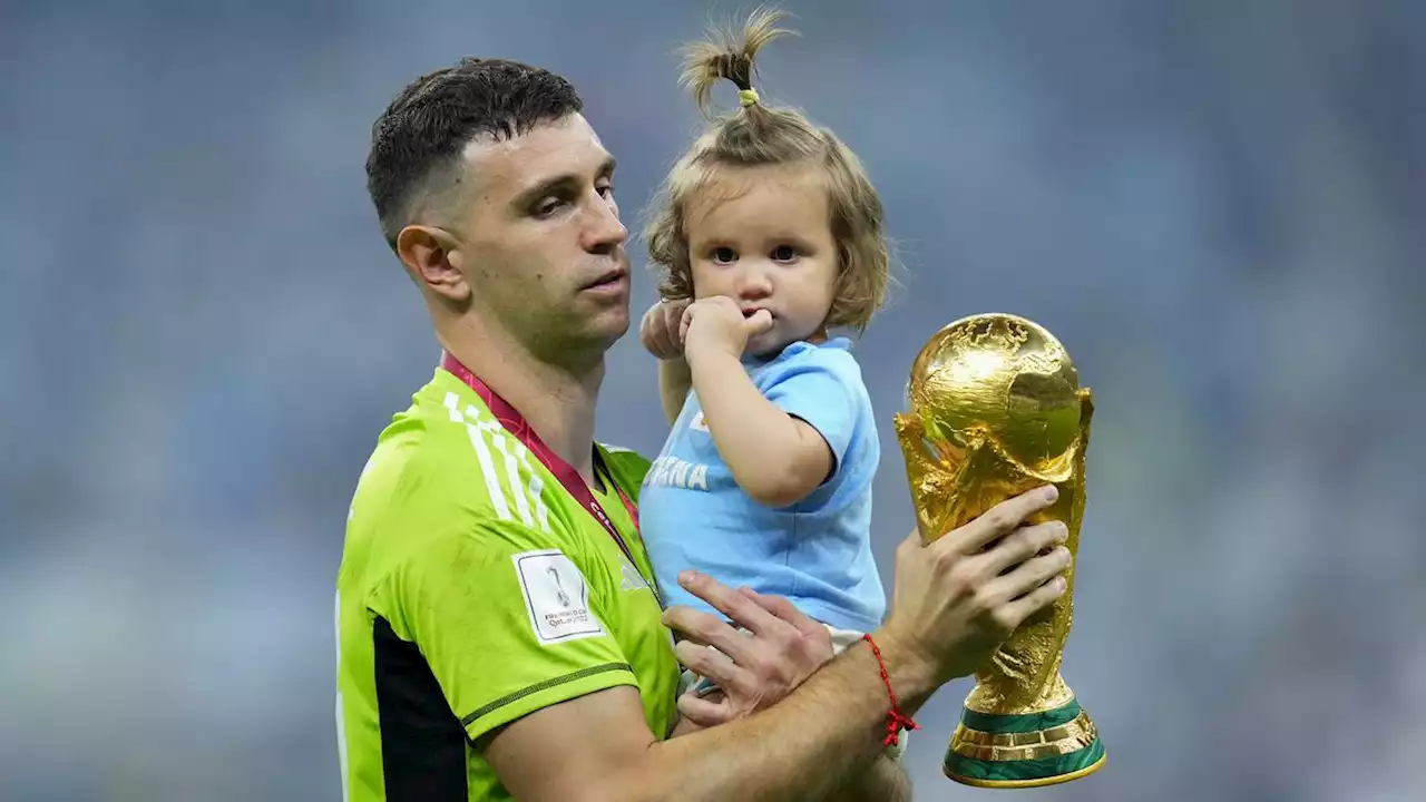 Profesor Ungkap Trik Emiliano Martinez Menang Perang Mental di Adu Penalti Final Piala Dunia 2022