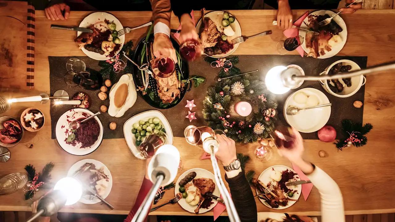 Quels aliments sont à éviter à Noël pendant la grossesse ?